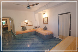 Apt. Ponza (Fino a 5 persone)