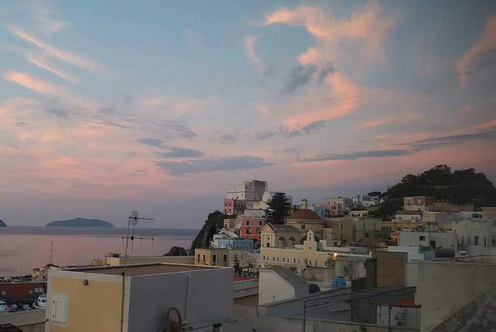 Marbnb Apartments| I migliori appartamenti in affitto all'Isola di Ponza